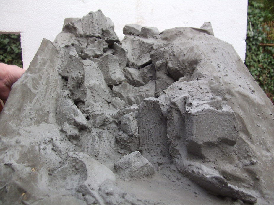 1:76 WATERFALL (APPROXIMATELY) Small 4
